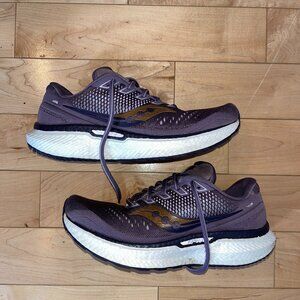 Running shoes Saucony Triumph 18 8,5w